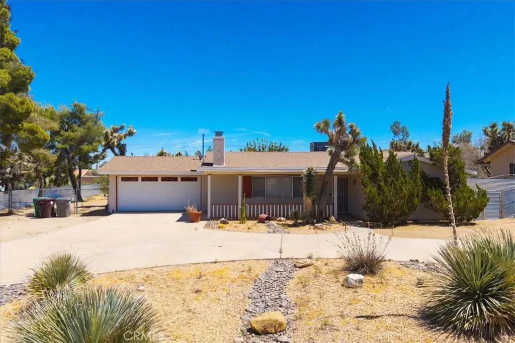 7777 Amador Avenue, Yucca Valley, CA — listing photo 1