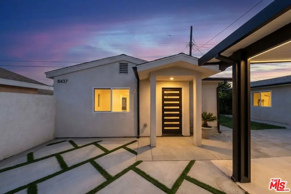 8437 Wakefield Avenue, Panorama City, CA — listing photo 1