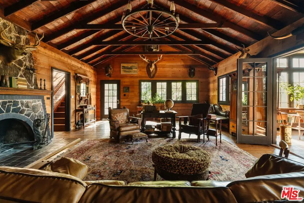 21007 Waveview Drive, Topanga, CA — listing photo 1