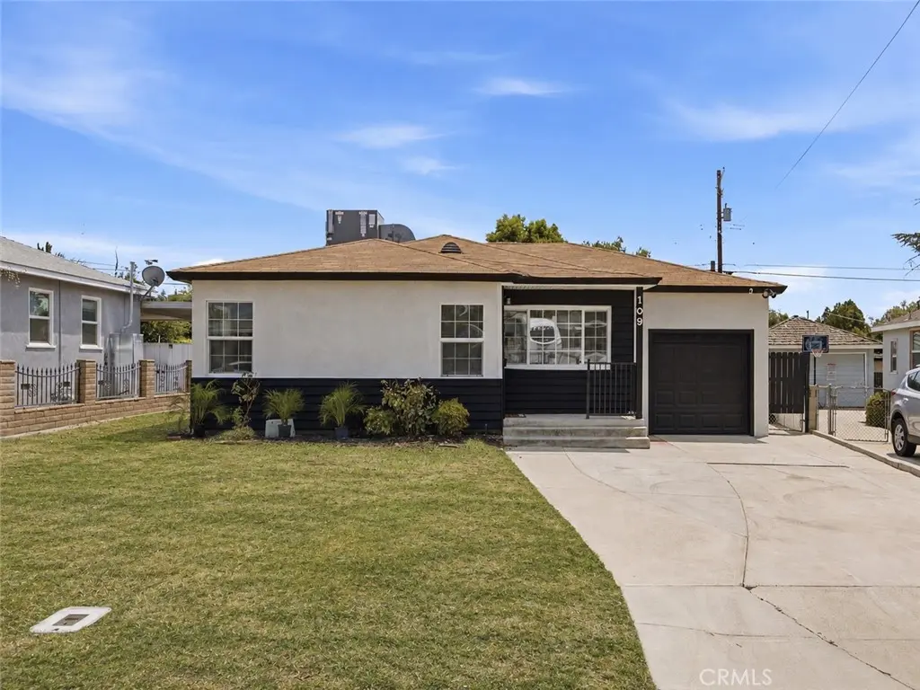 109 La Mesa, Bakersfield, CA — listing photo 1