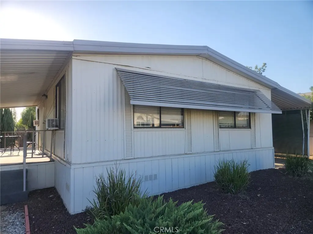 Manufactured In Park for sale at 26871 Alessandro Boulevard 97, Moreno Valley, CA featuring 2 beds and 1 bath