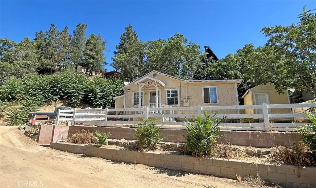 17725 Sierra Trail, Lake Hughes, CA — listing photo 1