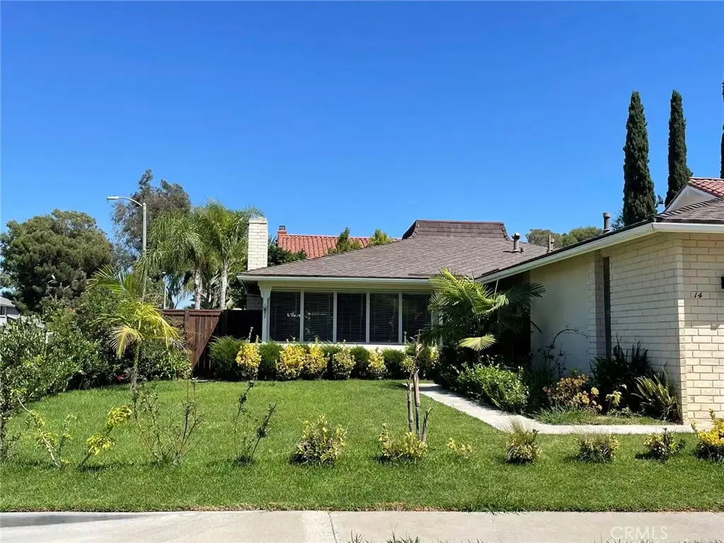 Single Family Residence for rent at 14 Gillman, Irvine, CA featuring 3 beds and 2 baths