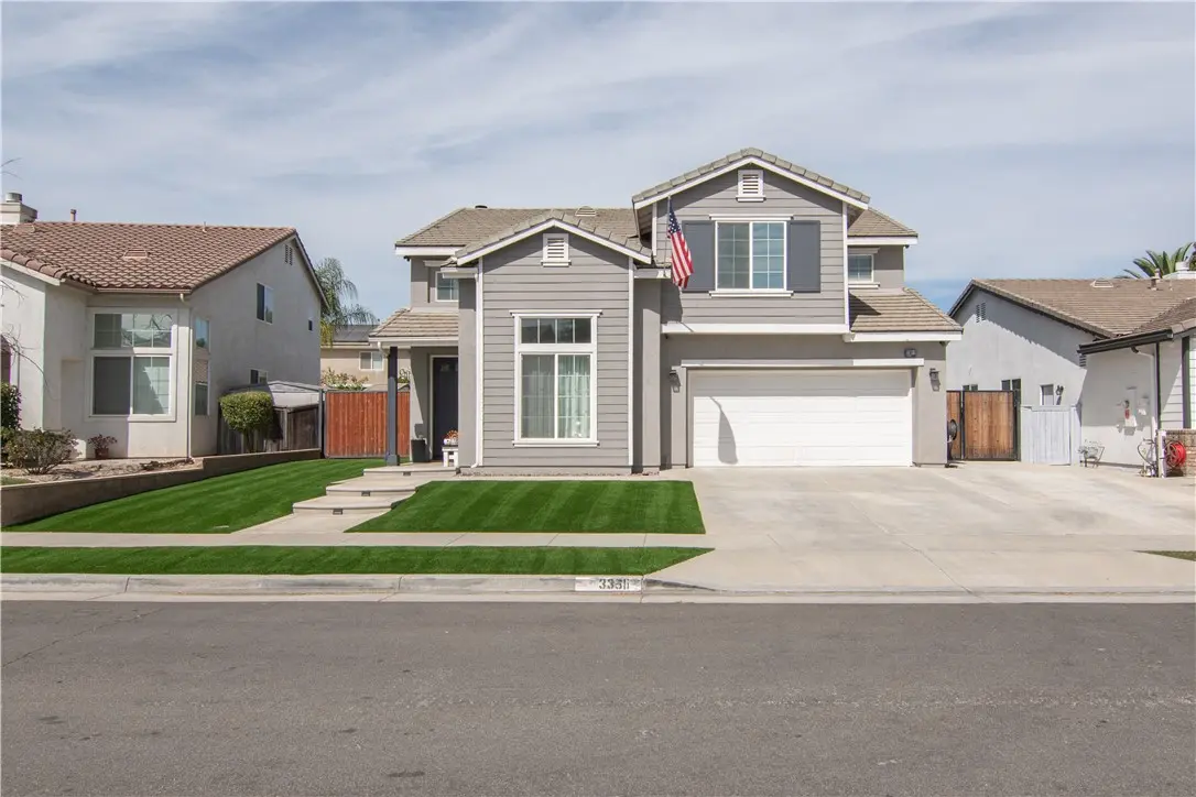 Single Family Residence for sale at 33611 Delphinium Lane, Murrieta, CA featuring 3 beds and 3 baths
