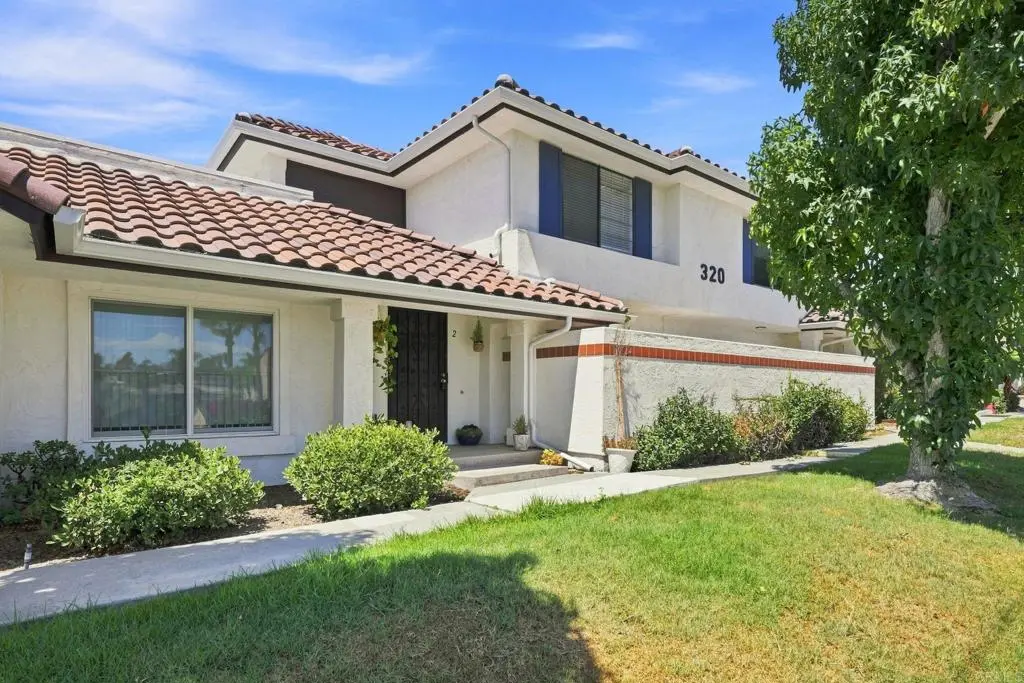 320 Grapevine Rd 2, Vista, CA — listing photo 1