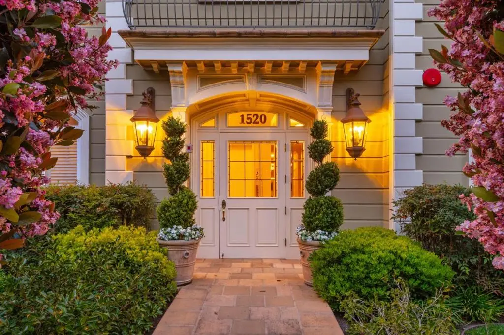 1520 Floribunda Avenue 101, Burlingame, CA — listing photo 1