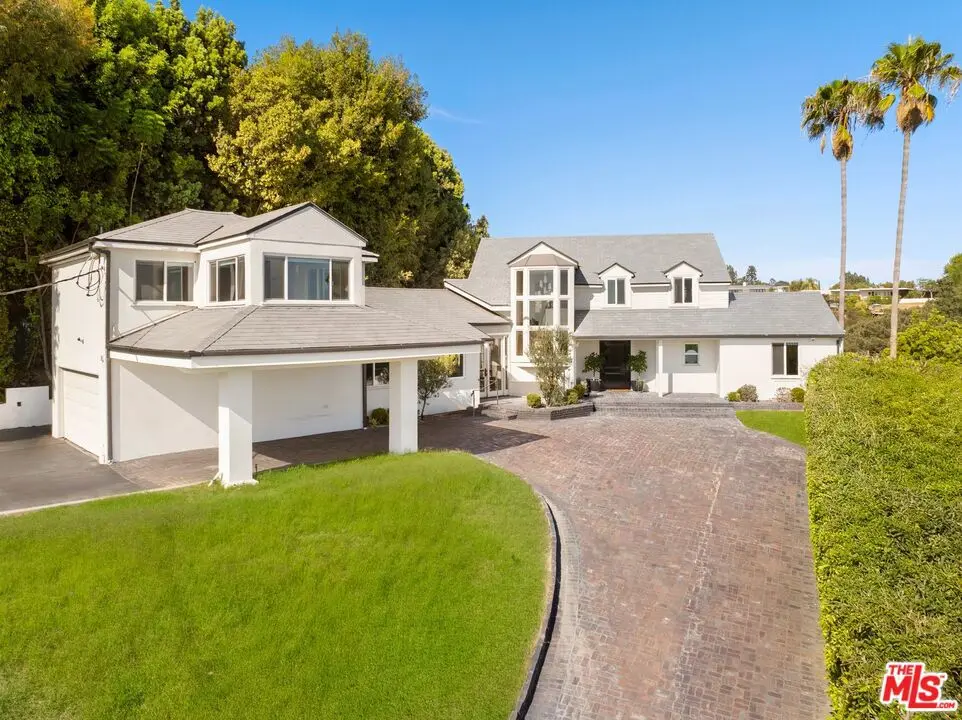 Single Family Residence for rent at 9105 Cordell Drive, Los Angeles, CA featuring 5 beds and 6 baths
