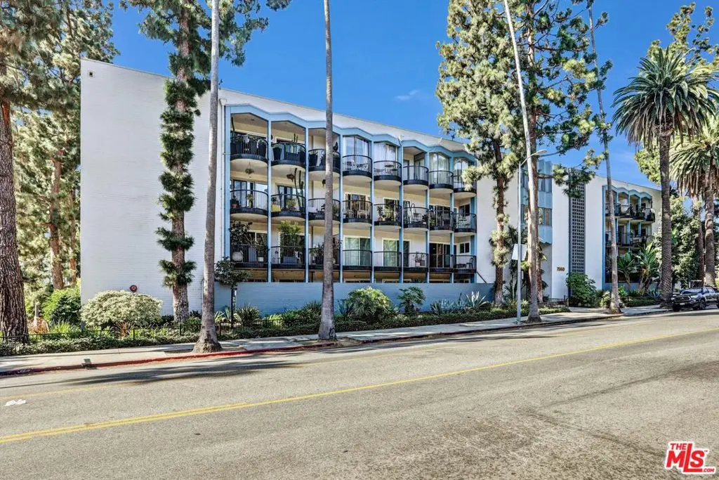 Condominium for sale at 7560 Hollywood Boulevard 303, Los Angeles, CA featuring 2 beds and 2 baths