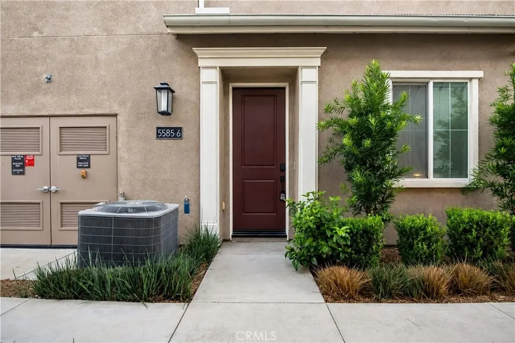 5585 Kate Way 6, Fontana, CA — listing photo 1