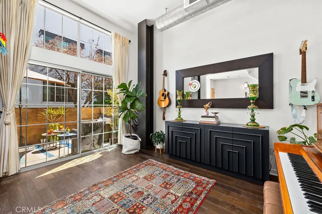 5300 Playa Vista Drive 5, Playa Vista, CA — listing photo 1