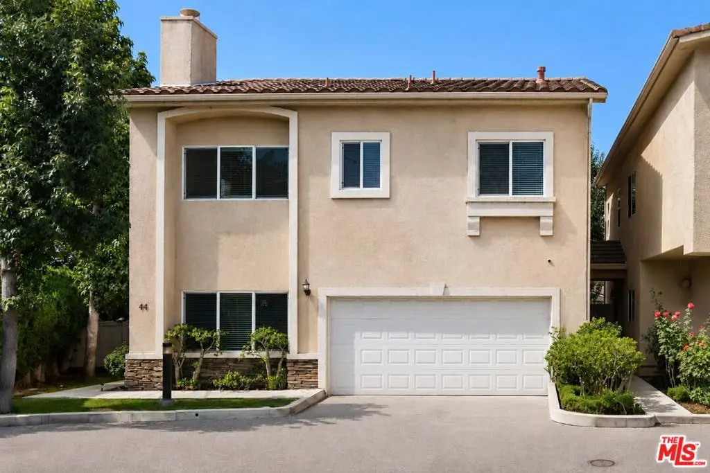 Condominium for sale at 20300 Vanowen Street 44, Los Angeles, CA featuring 4 beds and 3 baths