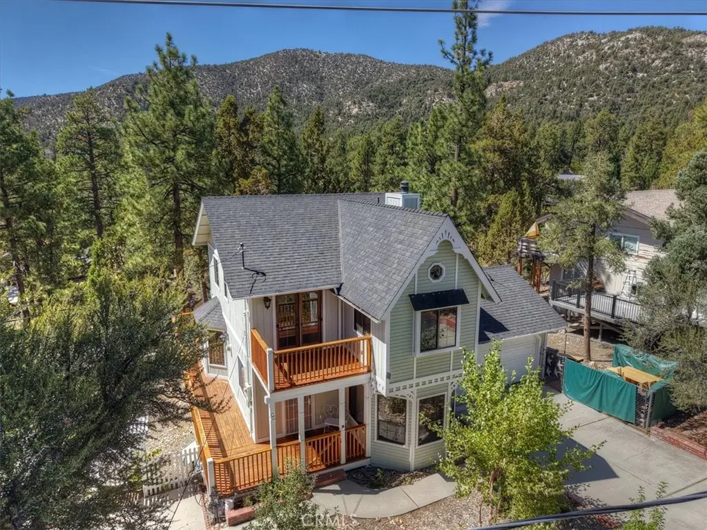 911 Panamint Mountain, Big Bear City, CA — listing photo 1
