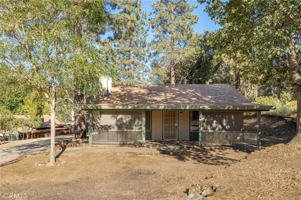 49832 Pierce, Oakhurst, CA — listing photo 1