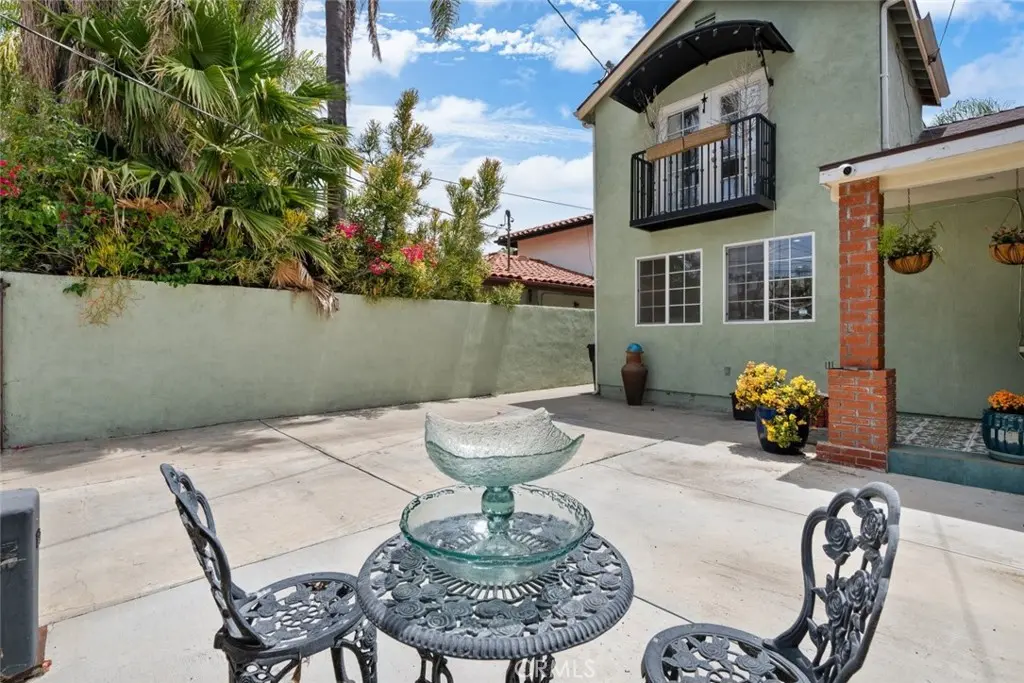 13934 Magnolia Boulevard, Sherman Oaks, CA — listing photo 1