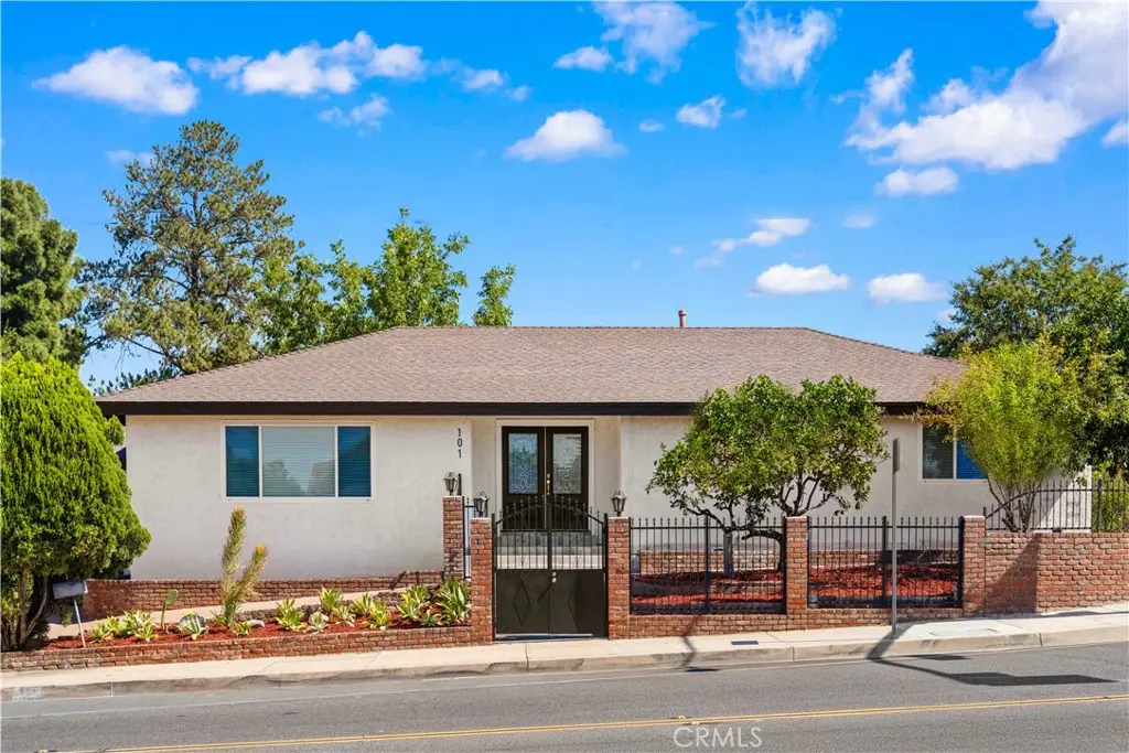 101 W Madison Avenue, Placentia, CA — listing photo 1