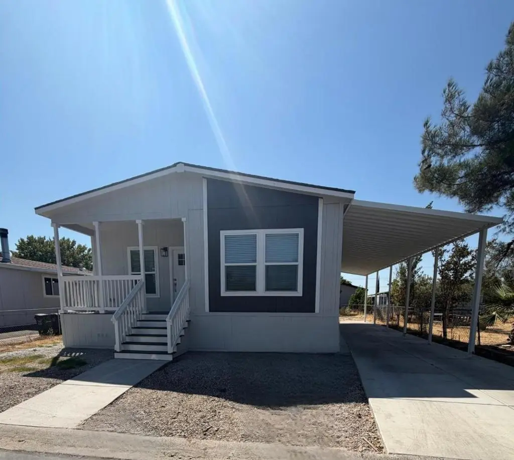 132 Village Circle 132, Sacramento, CA — listing photo 1