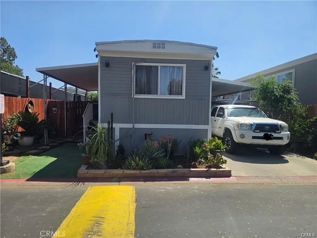 Manufactured In Park for sale at 350 San Jacinto 143, Perris, CA featuring 2 beds and 1 bath