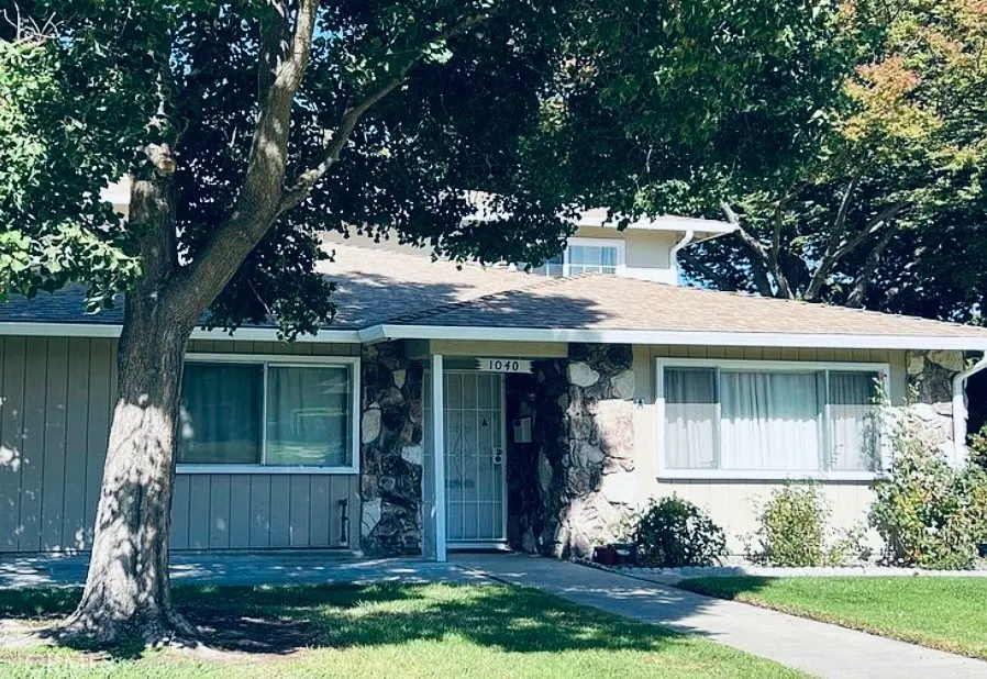 Condominium for sale at 1040 Mohr C, Concord, CA featuring 2 beds and 1 bath
