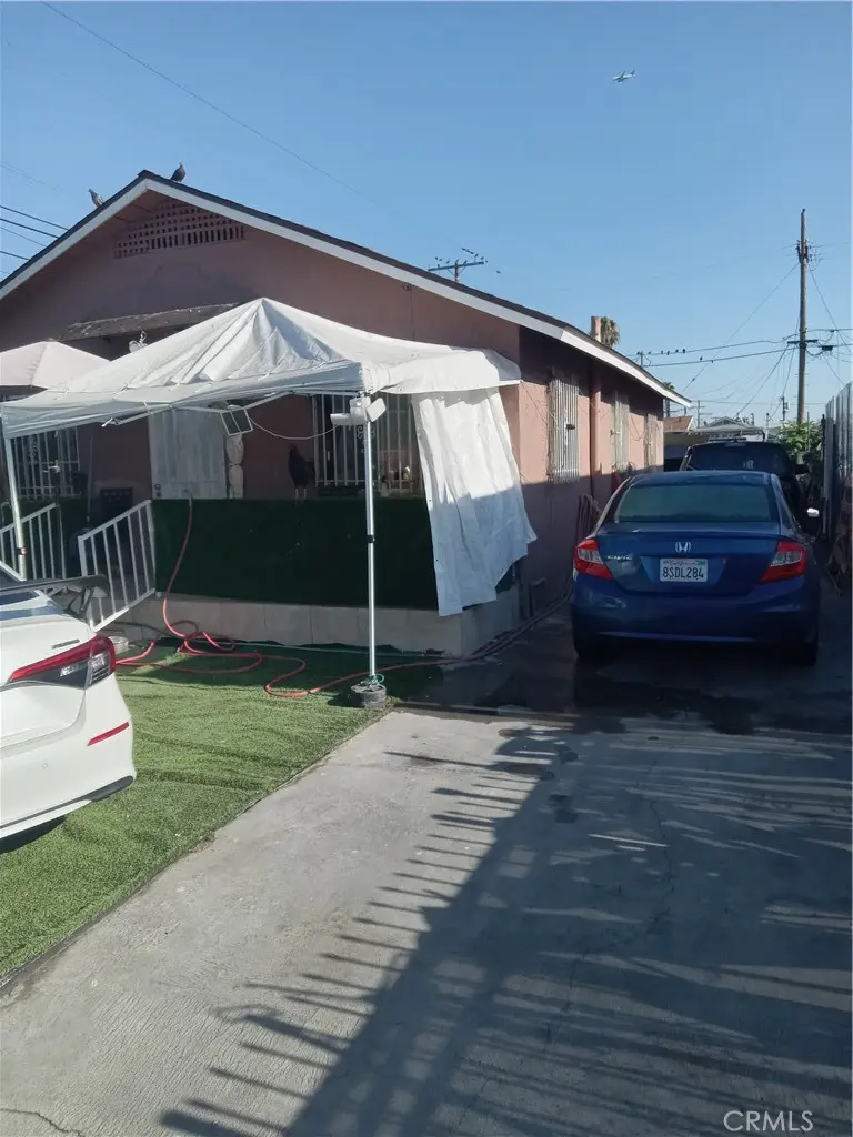 Single Family Residence for sale at 233 W 109th, Los Angeles, CA featuring 3 beds and 1 bath