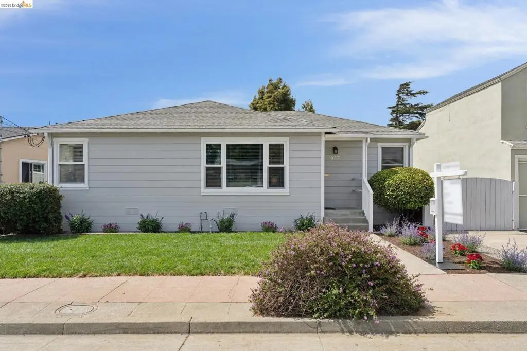 Single Family Residence for sale at 673 39Th St, Richmond, CA featuring 3 beds and 2 baths