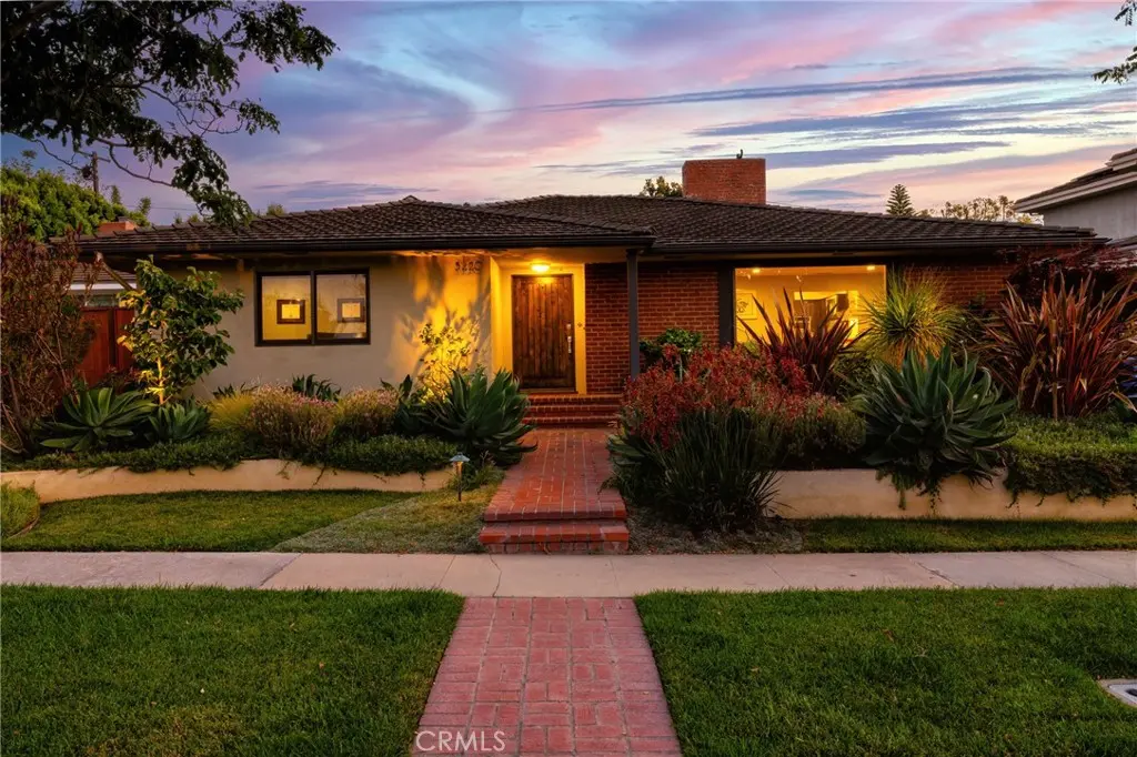 Single Family Residence for rent at 5220 E Los Flores Street, Long Beach, CA featuring 3 beds and 2 baths