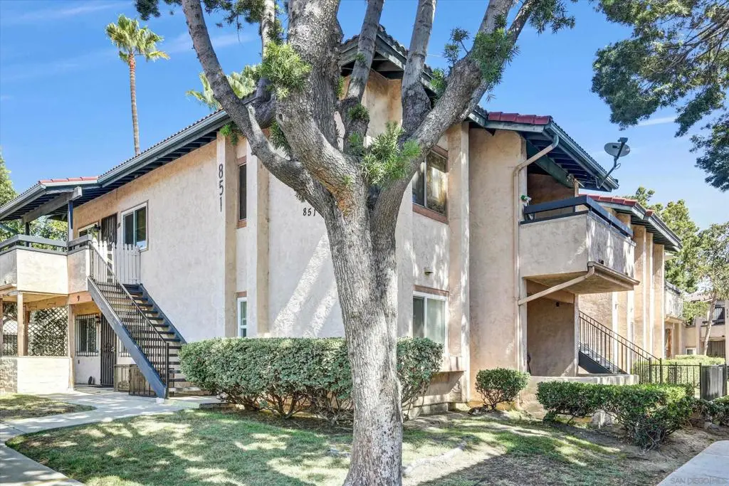 851 W San Ysidro 5, San Ysidro, CA — listing photo 1