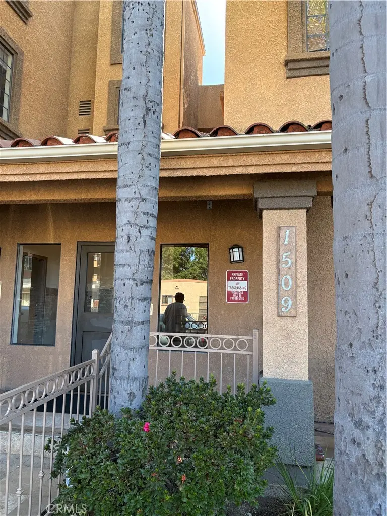 Condominium for sale at 1509 Stanley 110, Long Beach, CA featuring 1 bed and 1 bath