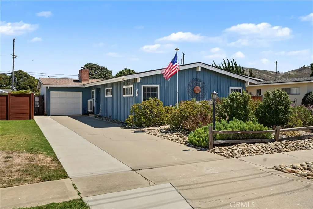 210 S E, Lompoc, CA — listing photo 1