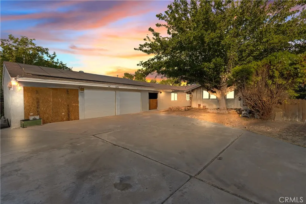 16092 Lakewood Place, Victorville, CA — listing photo 1