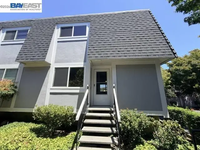 Townhouse for sale at 14001 Reed Ave, San Leandro, CA featuring 2 beds and 2 baths