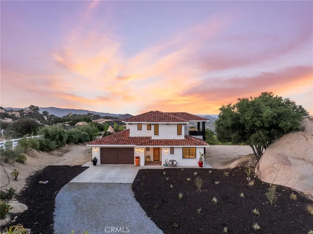 Single Family Residence for sale at 41950 Hacienda Dr, Murrieta, CA featuring 4 beds and 4 baths