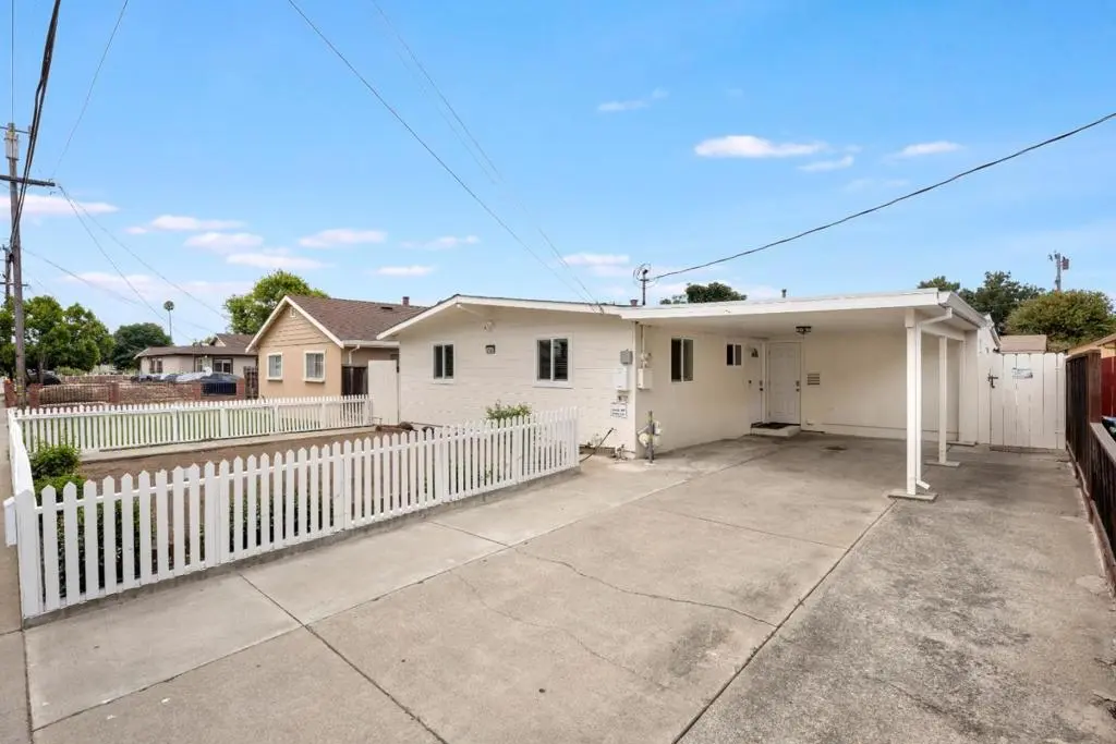 Single Family Residence for sale at 4143 Bullard Street, Fremont, CA featuring 4 beds and 2 baths