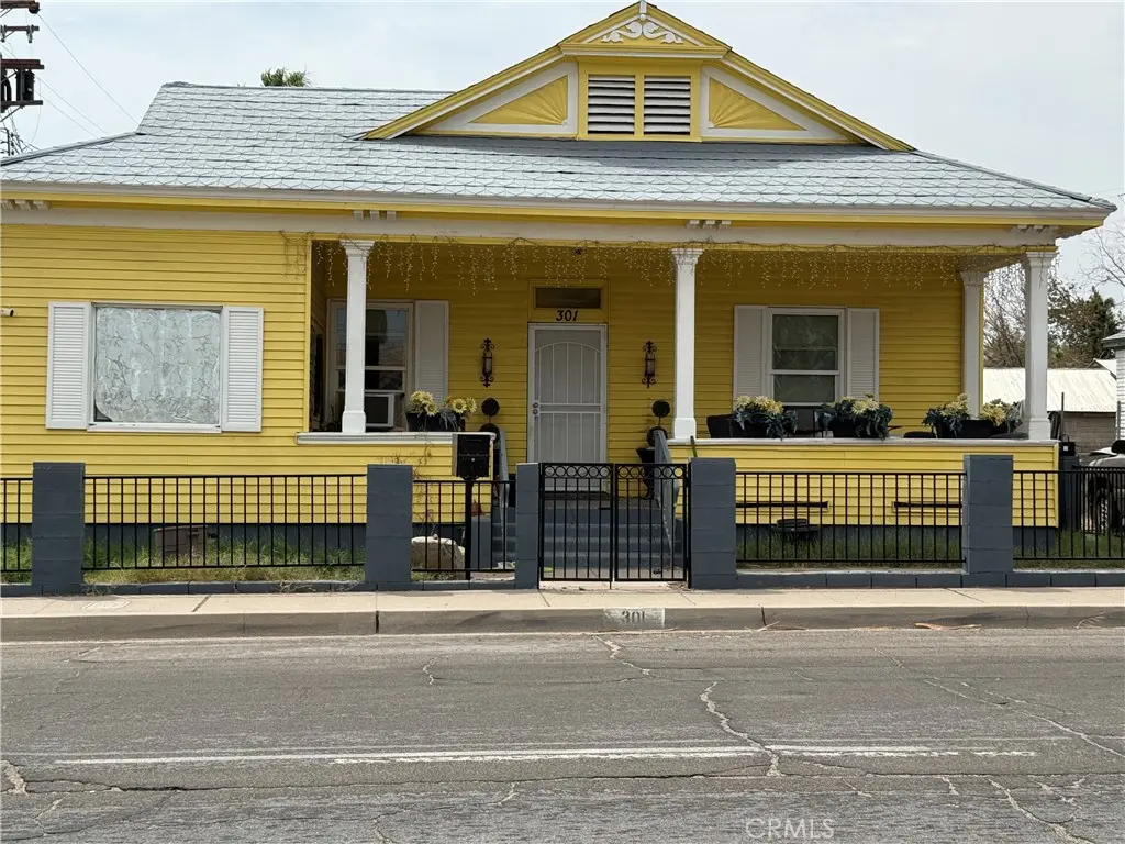 301 W Broadway, Needles, CA — listing photo 1