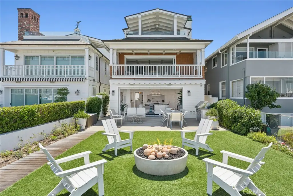 928 E Balboa Boulevard, Newport Beach, CA — listing photo 1