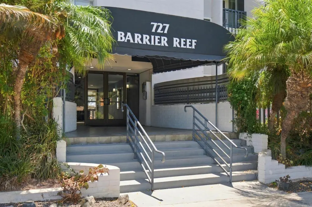 Condominium for sale at 727 Sapphire Street 310, San Diego, CA featuring 2 beds and 2 baths