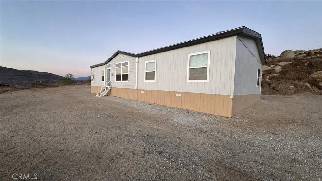 32425 Weber, Hemet, CA — listing photo 1