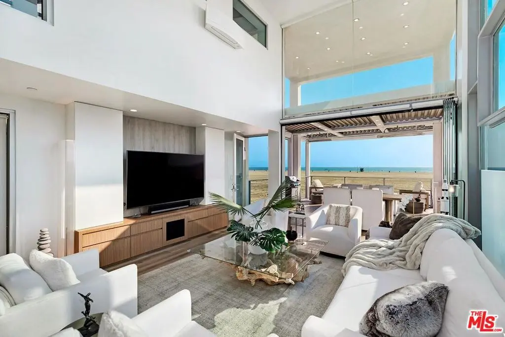 1255 Palisades Beach Road, Santa Monica, CA — listing photo 1