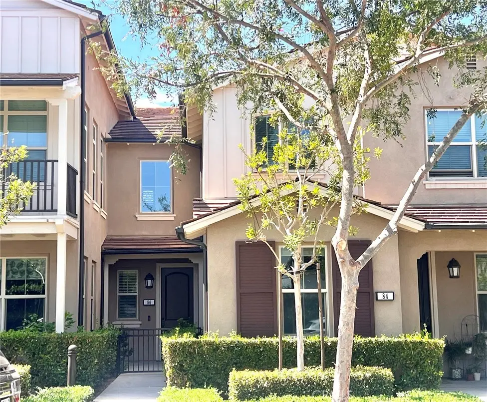 Residential Lease for rent at 86 Rose Arch, Irvine, Orange County, CA featuring 2 beds and 3 baths