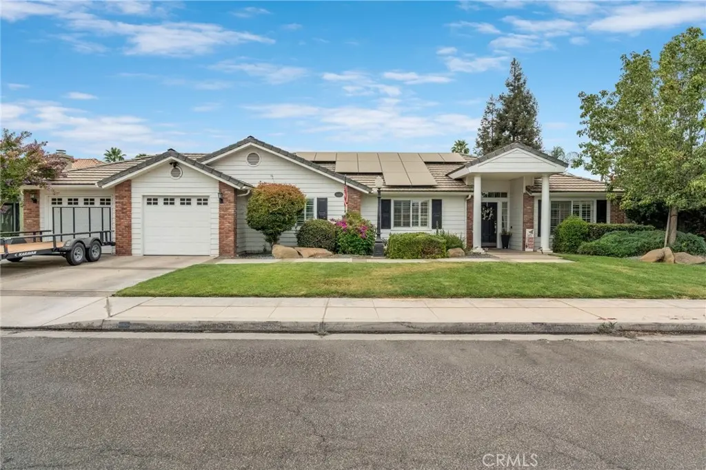 3605 Doubletree Way, Madera, CA — listing photo 1