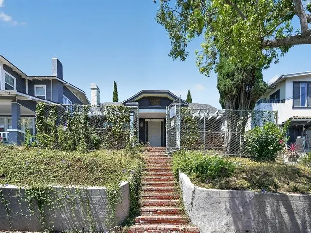517 S Grand Avenue, San Pedro, CA — listing photo 1