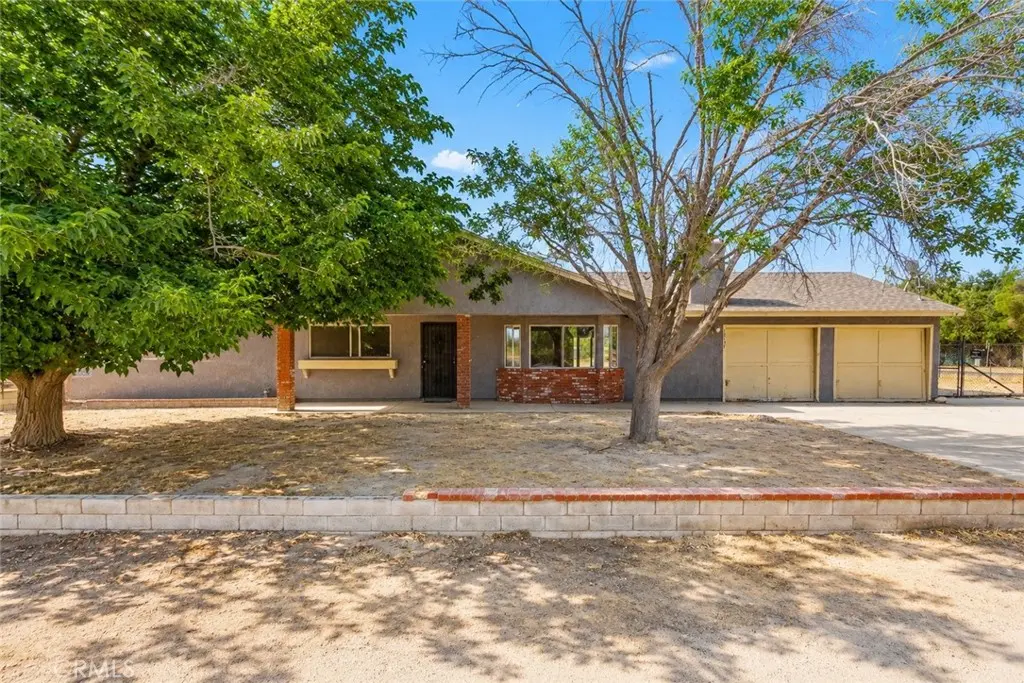 10157 E Avenue R8, Littlerock, CA — listing photo 1