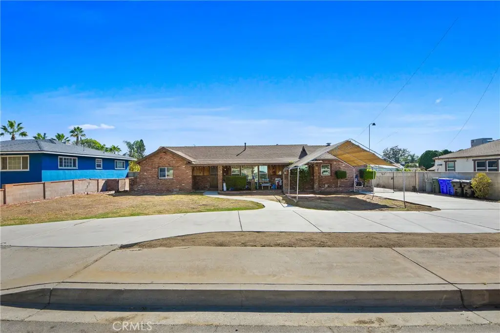 9475 Acacia, Fontana, CA — listing photo 1