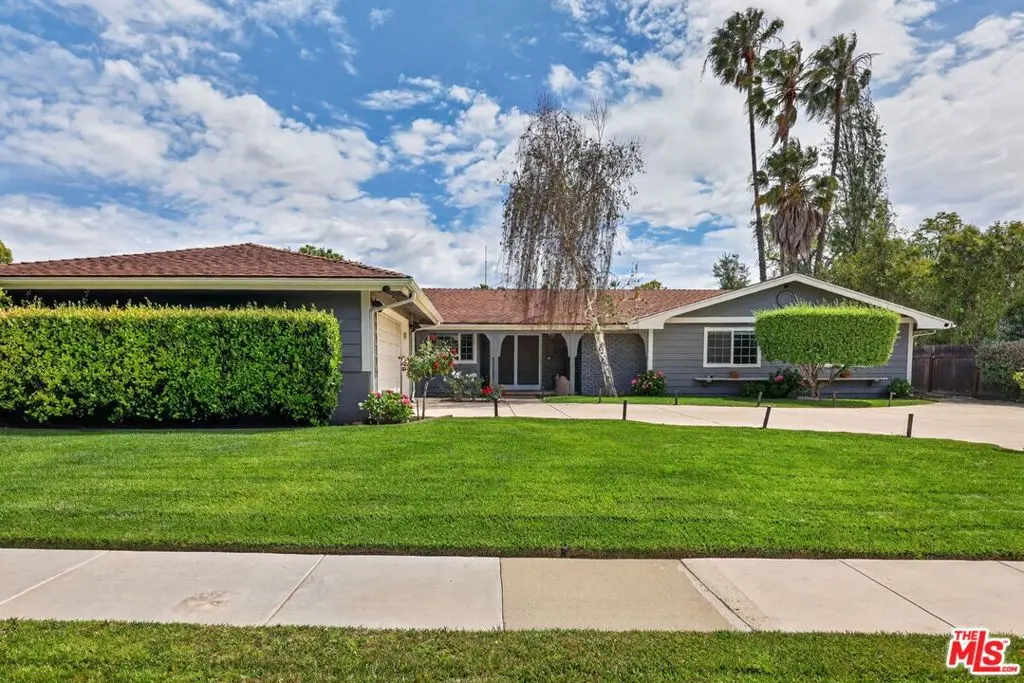 212 E Avenida De Los Arboles, Thousand Oaks, CA — listing photo 1