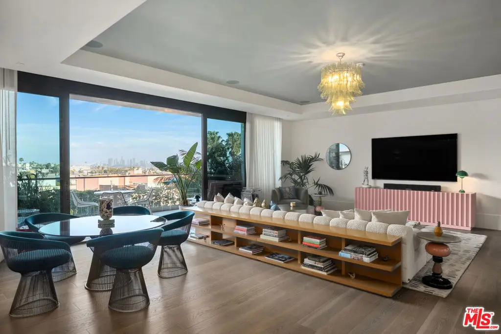 8420 W Sunset Boulevard 504, West Hollywood, CA — listing photo 1
