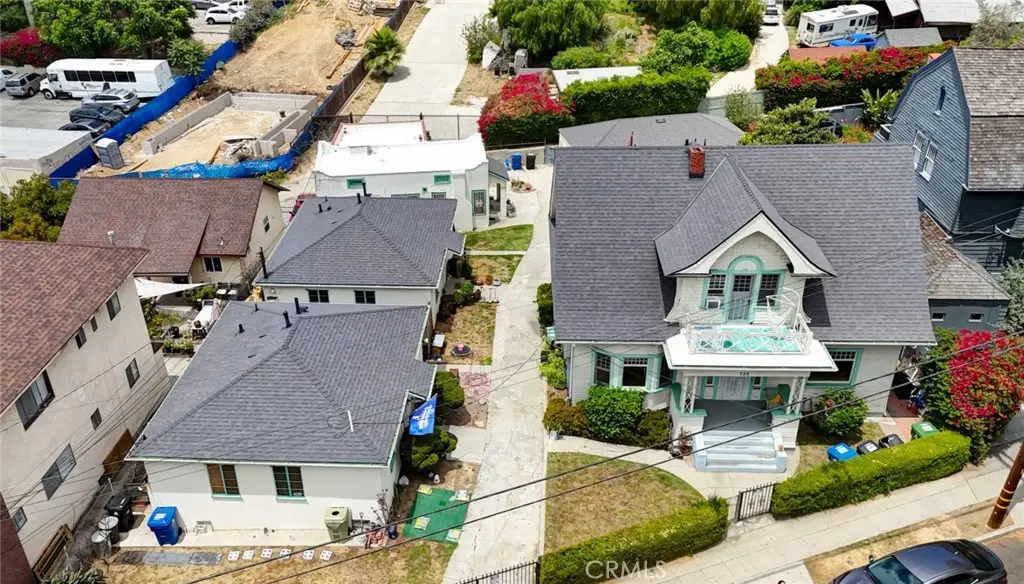 Triplex for sale at 717 E Kensington, Los Angeles, CA