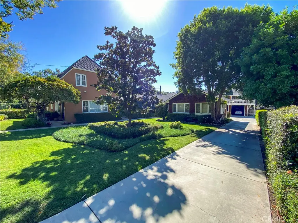 Apartment for rent at 150 W 9th 1, Claremont, CA featuring 1 bed and 1 bath