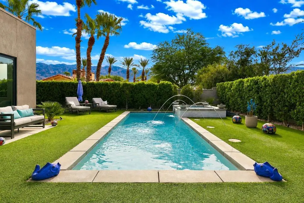 Single Family Residence for sale at 57964 Salida Del Sol, La Quinta, CA featuring 3 beds and 4 baths