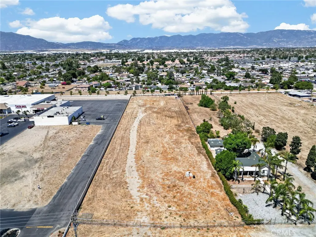 18100 Arrow Blvd, Fontana, CA — listing photo 1