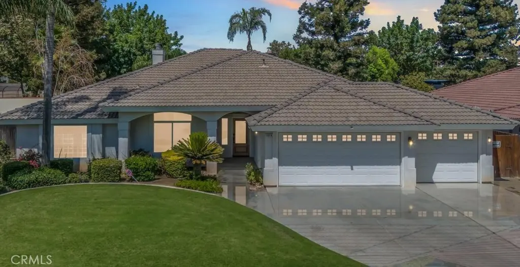 10918 Rosslyn Lane, Bakersfield, CA — listing photo 1