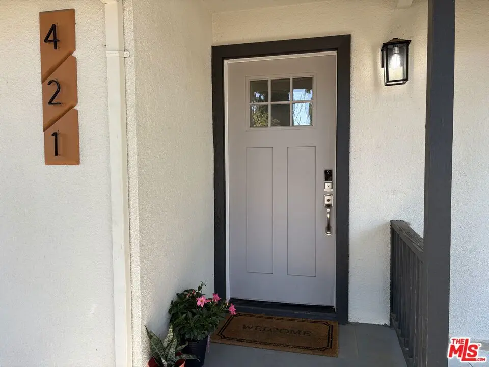 Single Family Residence for rent at 421 Emerson Avenue, Modesto, CA featuring 4 beds and 2 baths
